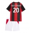Strój piłkarski AC Milan Omari Hutchinson #20 Koszulka Podstawowej dziecięce 2026-27 Krótki Rękaw (+ Krótkie spodenki)