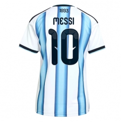 Strój piłkarski Argentyna Lionel Messi #10 Koszulka Podstawowej damskie MŚ 2026 Krótki Rękaw