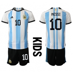 Strój piłkarski Argentyna Lionel Messi #10 Koszulka Podstawowej dziecięce MŚ 2022 Krótki Rękaw (+ Krótkie spodenki)