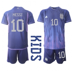 Strój piłkarski Argentyna Lionel Messi #10 Koszulka Wyjazdowej dziecięce MŚ 2022 Krótki Rękaw (+ Krótkie spodenki)