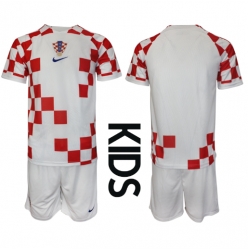 Strój piłkarski Chorwacja Koszulka Podstawowej dziecięce MŚ 2022 Krótki Rękaw (+ Krótkie spodenki)