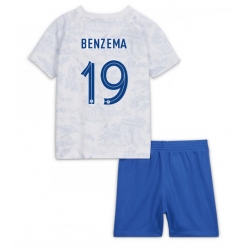 Strój piłkarski Francja Karim Benzema #19 Koszulka Wyjazdowej dziecięce MŚ 2022 Krótki Rękaw (+ Krótkie spodenki)