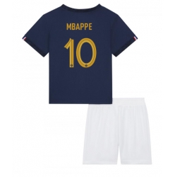 Strój piłkarski Francja Kylian Mbappe #10 Koszulka Podstawowej dziecięce MŚ 2022 Krótki Rękaw (+ Krótkie spodenki)