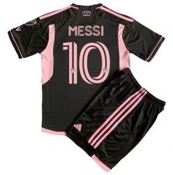 Strój piłkarski Inter Miami Lionel Messi #10 Koszulka Wyjazdowej dziecięce 2023-24 Krótki Rękaw (+ Krótkie spodenki)