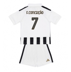 Strój piłkarski Juventus Francisco Conceicao #7 Koszulka Podstawowej dziecięce 2026-27 Krótki Rękaw (+ Krótkie spodenki)