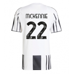 Strój piłkarski Juventus Weston McKennie #22 Koszulka Podstawowej 2025-26 Krótki Rękaw