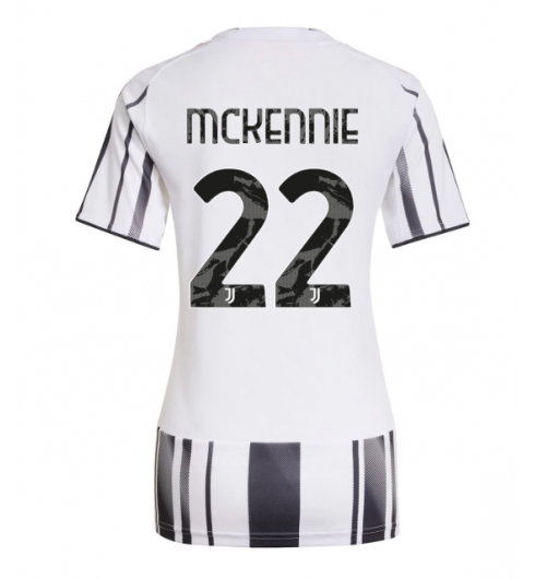 Strój piłkarski Juventus Weston McKennie #22 Koszulka Podstawowej damskie 2025-26 Krótki Rękaw Strój piłkarski Juventus Weston McKennie #22 Koszulka Podstawowej damskie 2025-26 Krótki Rękaw