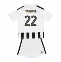 Strój piłkarski Juventus Weston McKennie #22 Koszulka Podstawowej dziecięce 2026-27 Krótki Rękaw (+ Krótkie spodenki)