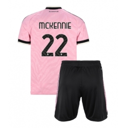 Strój piłkarski Juventus Weston McKennie #22 Koszulka Wyjazdowej dziecięce 2026-27 Krótki Rękaw (+ Krótkie spodenki)