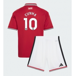 Strój piłkarski Manchester United Matheus Cunha #10 Koszulka Podstawowej dziecięce 2026-27 Krótki Rękaw (+ Krótkie spodenki)