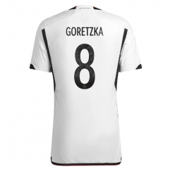 Strój piłkarski Niemcy Leon Goretzka #8 Koszulka Podstawowej MŚ 2022 Krótki Rękaw