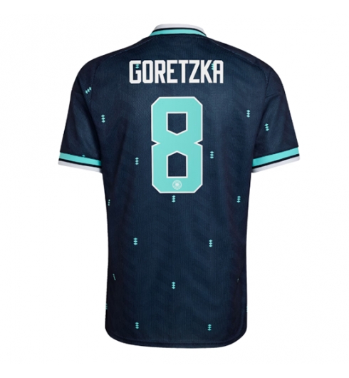 Strój piłkarski Niemcy Leon Goretzka #8 Koszulka Wyjazdowej MŚ 2026 Krótki Rękaw Strój piłkarski Niemcy Leon Goretzka #8 Koszulka Wyjazdowej MŚ 2026 Krótki Rękaw