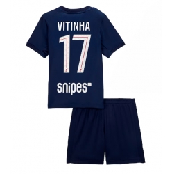 Strój piłkarski Paris Saint-Germain Vitinha #17 Koszulka Podstawowej dziecięce 2025-26 Krótki Rękaw (+ Krótkie spodenki)