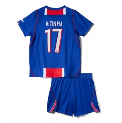 Strój piłkarski Paris Saint-Germain Vitinha #17 Koszulka Podstawowej dziecięce 2026-27 Krótki Rękaw (+ Krótkie spodenki)