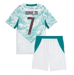 Strój piłkarski Portugalia Cristiano Ronaldo #7 Koszulka Wyjazdowej dziecięce MŚ 2026 Krótki Rękaw (+ Krótkie spodenki)