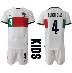Strój piłkarski Portugalia Ruben Dias #4 Koszulka Wyjazdowej dziecięce MŚ 2022 Krótki Rękaw (+ Krótkie spodenki)