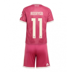 Strój piłkarski Real Madrid Rodrygo Goes #11 Koszulka Trzeciej dziecięce 2026-27 Krótki Rękaw (+ Krótkie spodenki)